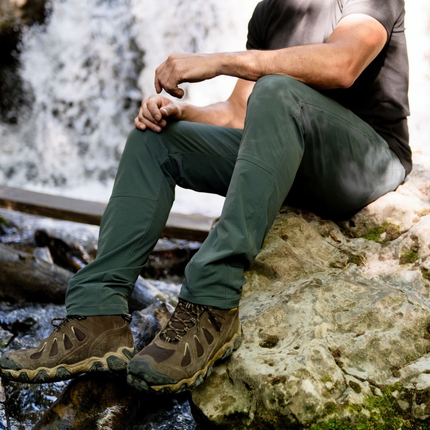 The Rob Roy V1 Slim Fit - Iron Sage